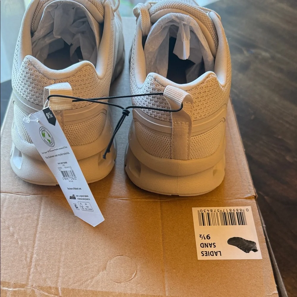 Avia Women's Sand Sneakers size 9.5 - Picture 2 of 3